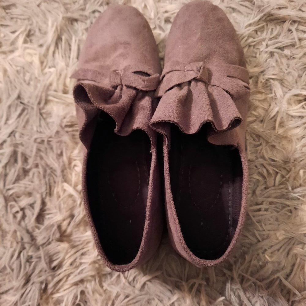 Shoes - Picture 3 of 3